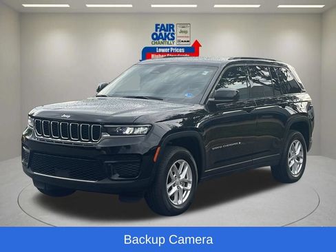 Used 2025 Jeep Grand Cherokee Laredo X w/ Luxury Tech Group I AWD/4WD image 3