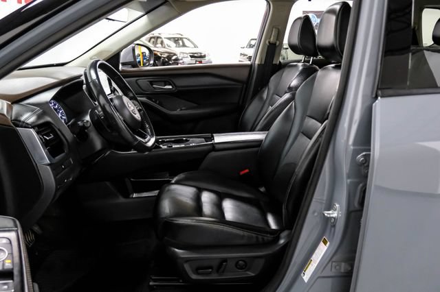 Used 2022 Nissan Rogue SL w/ SL Premium Package FWD image 4