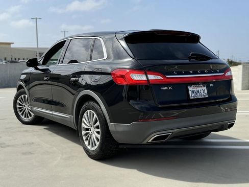 Used 2016 Lincoln MKX Select image 15
