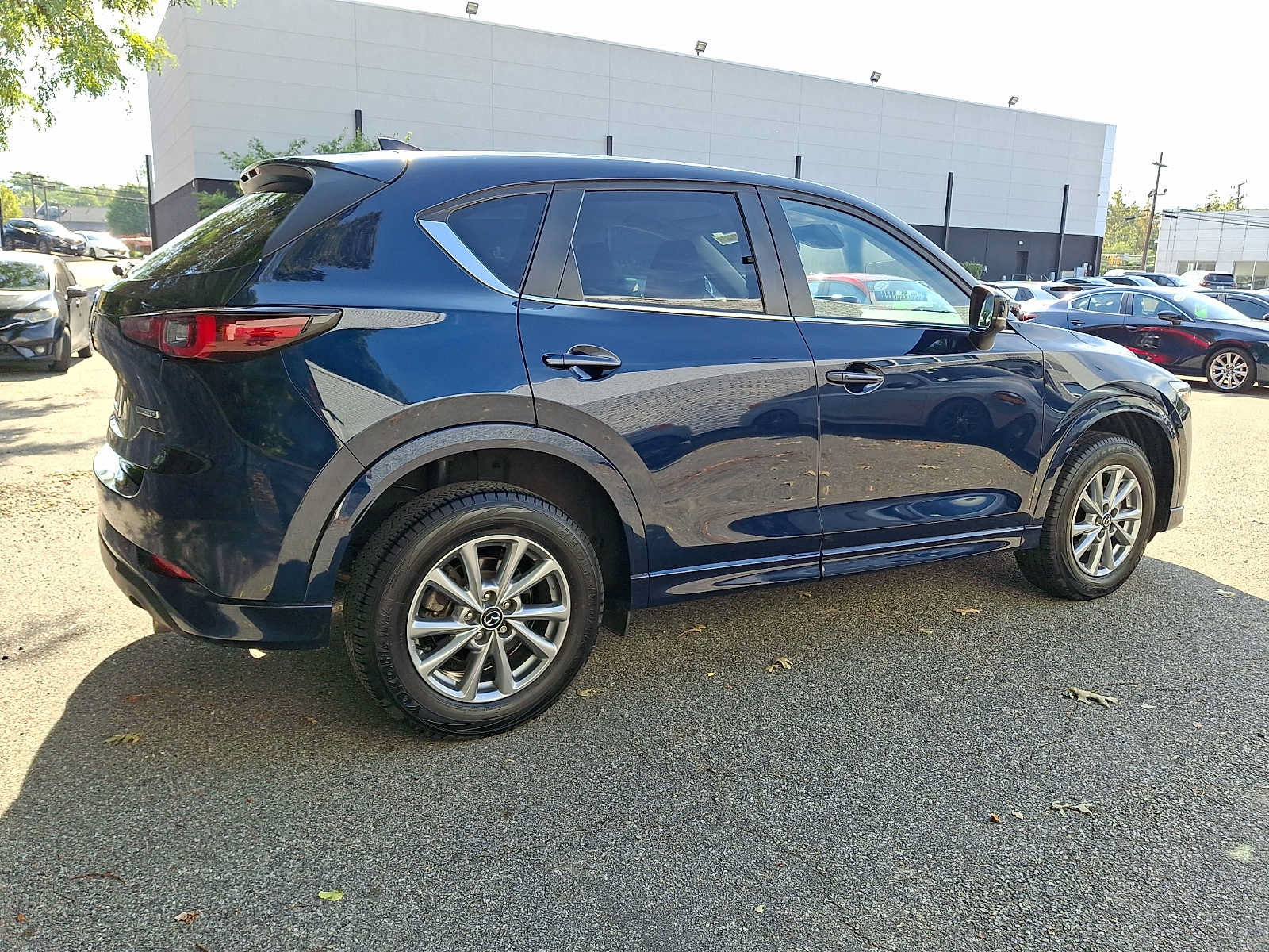 Certified 2024 MAZDA CX-5 AWD 2.5 S w/ Select Package image 4