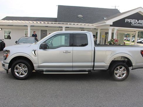 Used 2025 Ford F150 XLT w/ Equipment Group 301A Standard RWD image 4
