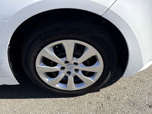 Used 2024 Toyota Corolla LE FWD image 12