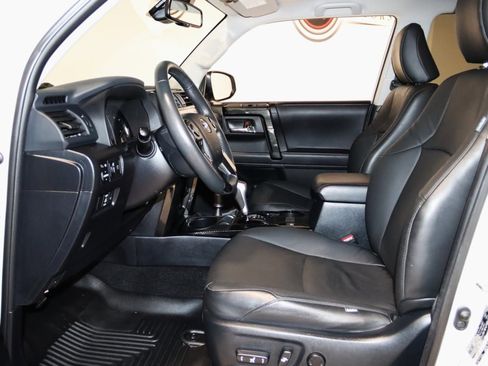 Used 2023 Toyota 4Runner TRD Off-Road image 36