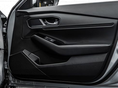 Used 2024 Honda Accord Touring image 18