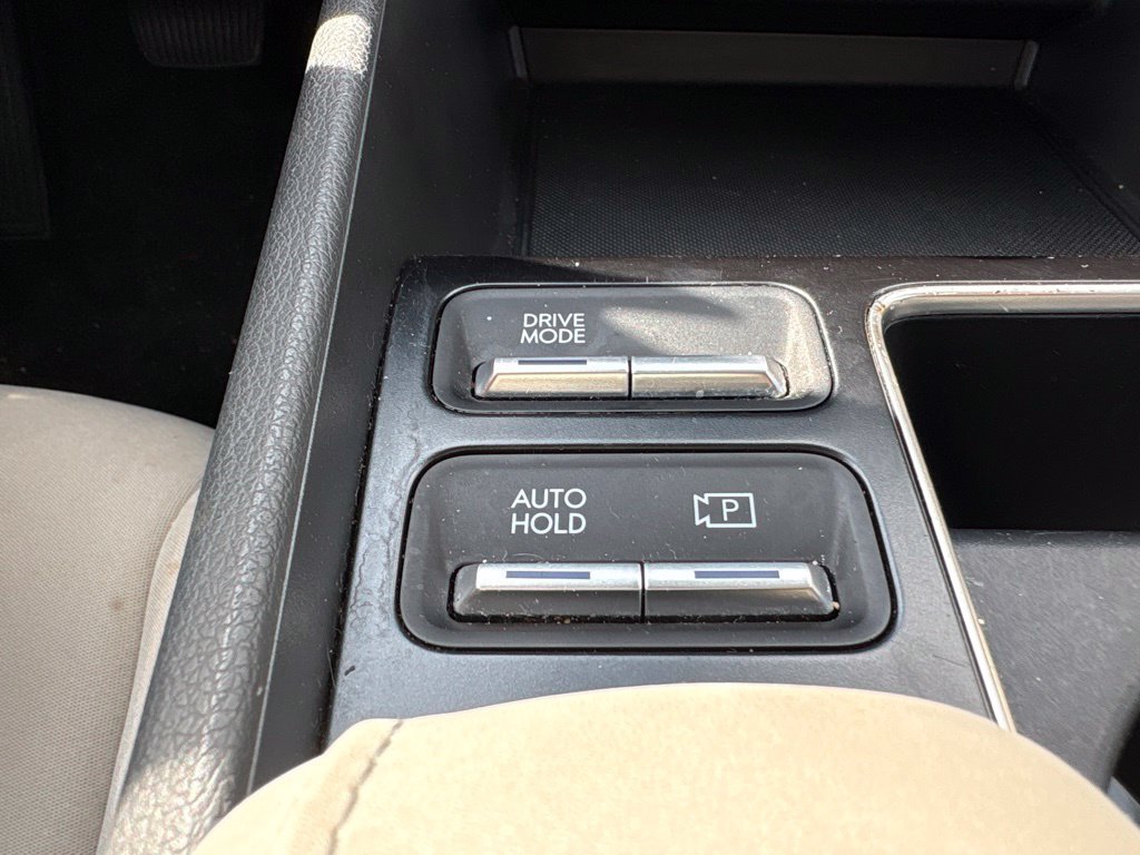 Used 2025 Hyundai Sonata SEL FWD image 27