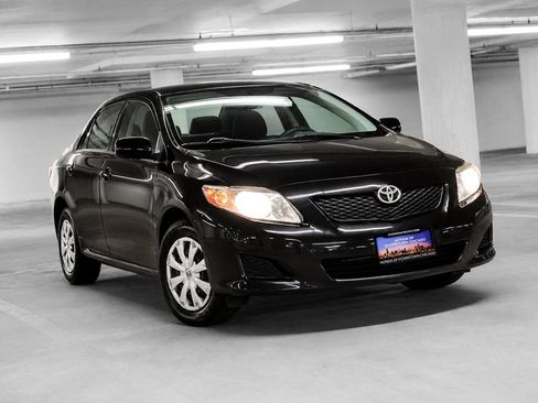 Used 2009 Toyota Corolla LE FWD image 4