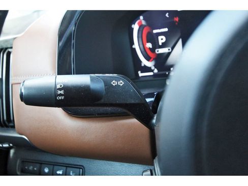 Used 2023 Nissan Pathfinder Platinum w/ Lighting Package (N93) image 20