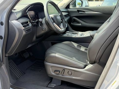 Used 2026 INFINITI QX60 Luxe w/ Cargo Package FWD image 13