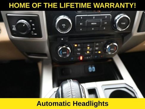 Used 2016 Ford F150 Lariat AWD/4WD image 31