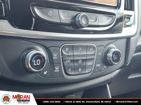 Used 2020 Chevrolet Traverse LT FWD image 23