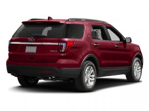 Used 2017 Ford Explorer FWD image 2