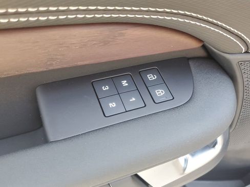 New 2026 Land Rover Discovery Dynamic SE AWD/4WD image 10