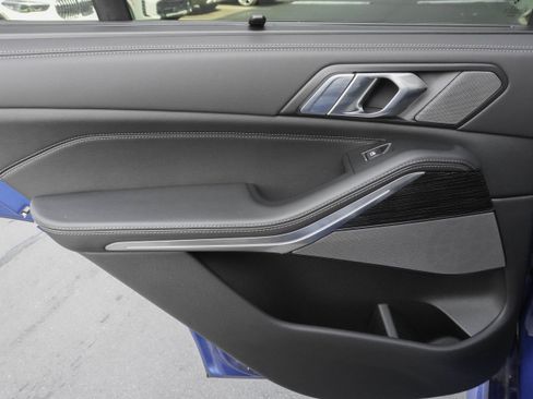 Used 2026 BMW X5 M60i AWD/4WD image 36