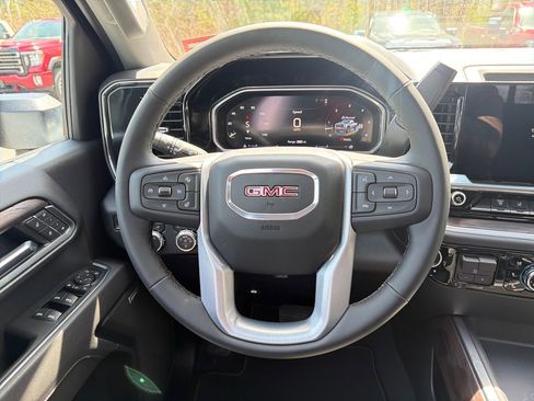 New 2026 GMC Sierra 3500 SLT w/ SLT Convenience Package AWD/4WD image 15