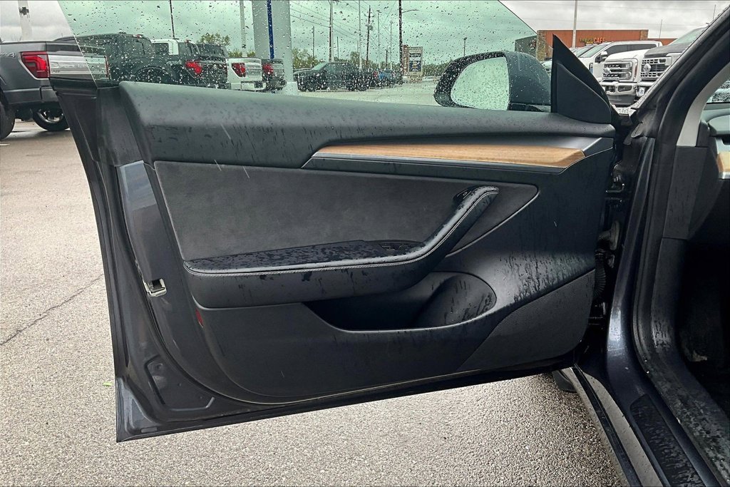 Used 2021 Tesla Model 3 Standard Range Plus RWD image 18