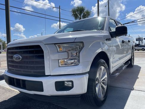 Used 2017 Ford F150 XL w/ Equipment Group 101A Mid RWD image 3