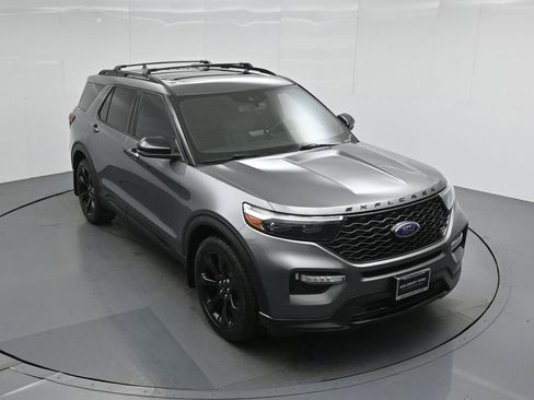 Certified 2021 Ford Explorer ST w/ Equipment Group 401A AWD/4WD image 38