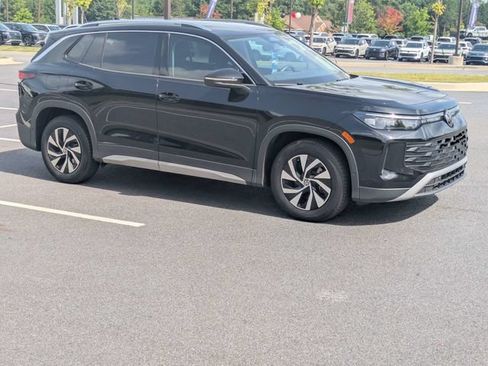 Certified 2026 Volkswagen Tiguan S FWD image 2