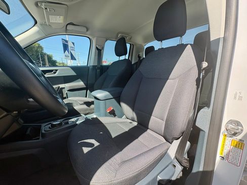 Used 2025 Ford Maverick XL FWD image 13