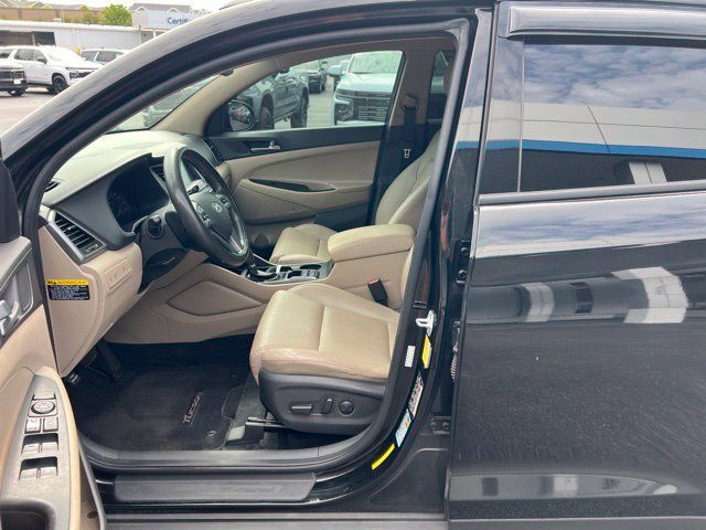 Used 2017 Hyundai Tucson SE Plus FWD image 12