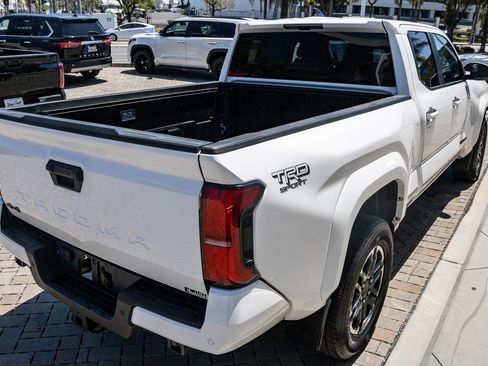 Used 2024 Toyota Tacoma TRD Sport w/ TRD Sport Upgrade Package AWD/4WD image 7