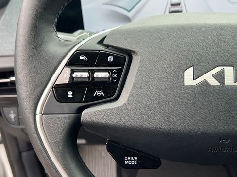 Certified 2024 Kia EV6 Light AWD/4WD image 23