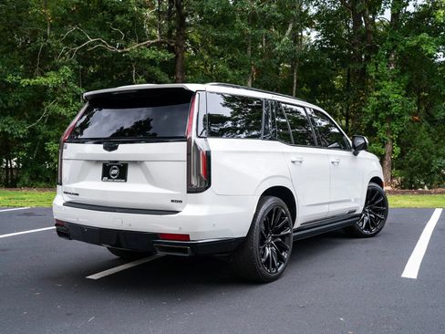 Used 2021 Cadillac Escalade Sport w/ Driver Assist Tech Package AWD/4WD image 2