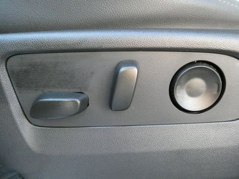 Certified 2023 Chevrolet Silverado 1500 LTZ image 23