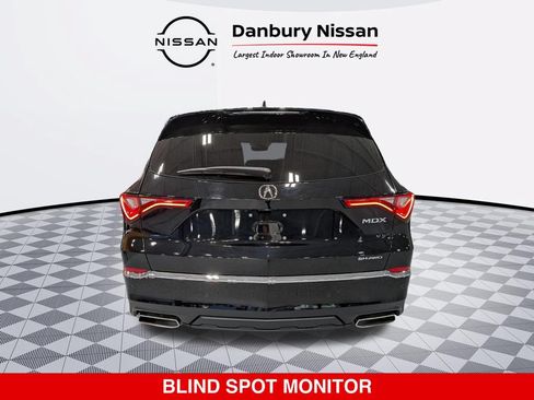 Used 2024 Acura MDX SH-AWD w/ Technology Package image 4