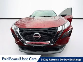 Used 2023 Nissan Rogue S video 2