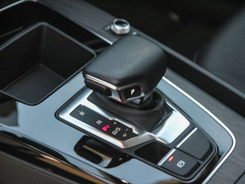 Certified 2023 Audi Q5 2.0T Premium w/ Convenience Package image 21