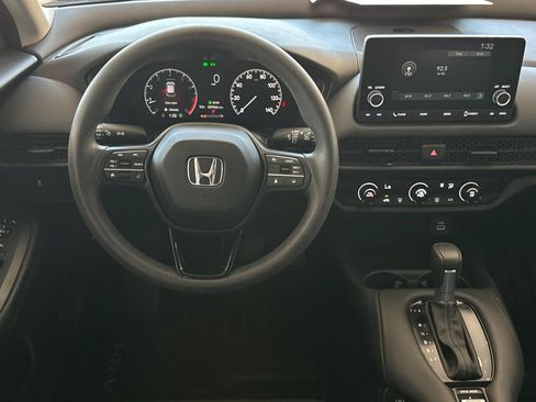 Used 2025 Honda HR-V LX image 13