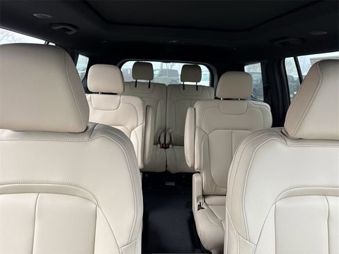 New 2025 Jeep Grand Cherokee L Limited w/ Trailer Tow Package image 30