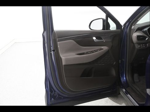 Used 2019 Hyundai Santa Fe SEL AWD/4WD image 4