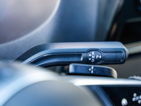 Used 2024 Mercedes-Benz eSprinter 170 Cargo image 18