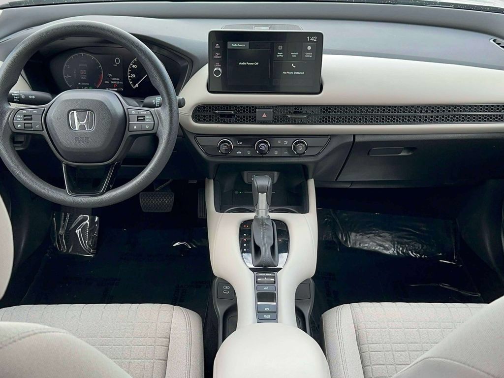 Certified 2026 Honda HR-V LX image 10