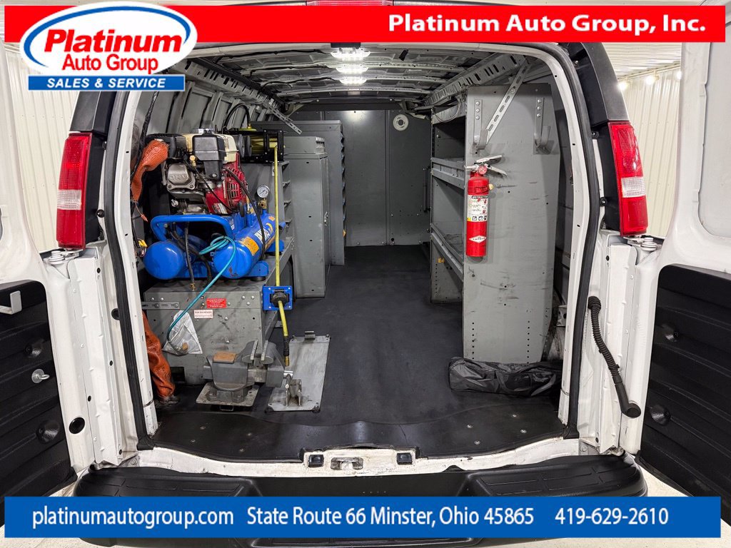 Used 2020 Chevrolet Express 3500 Extended w/ Driver Convenience Package RWD image 27