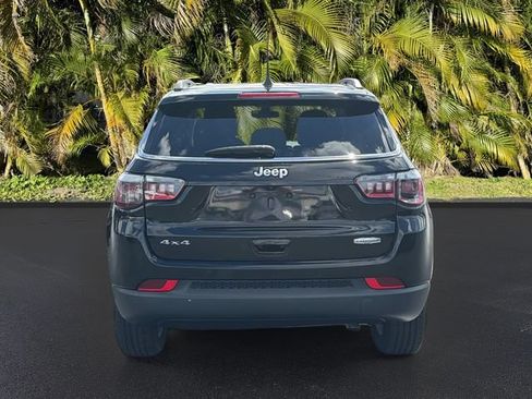 Used 2021 Jeep Compass Latitude w/ Convenience Group AWD/4WD image 6