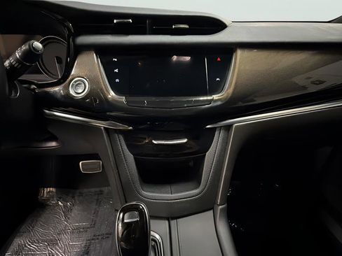 Used 2022 Cadillac XT6 Sport w/ Platinum Package AWD/4WD image 15