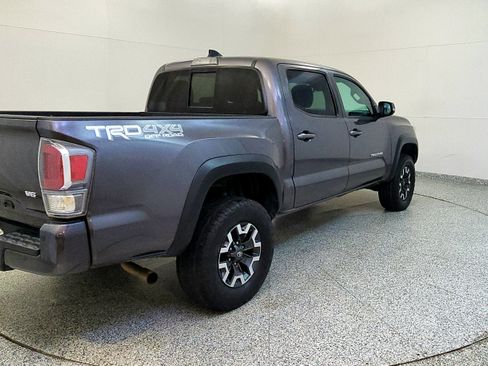 Used 2021 Toyota Tacoma TRD Off-Road w/ Technology Package AWD/4WD image 7