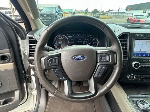 Used 2020 Ford Expedition Limited w/ Equipment Group 302A AWD/4WD image 16