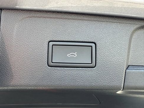 New 2026 Volkswagen Atlas SE image 23