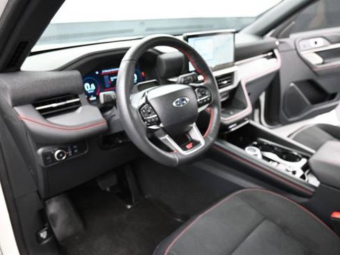 Certified 2025 Ford Explorer ST w/ Sun And Sound Package AWD/4WD image 9