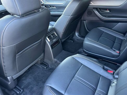 New 2025 MAZDA CX-90 Plug-In Hybrid w/ Preferred image 13