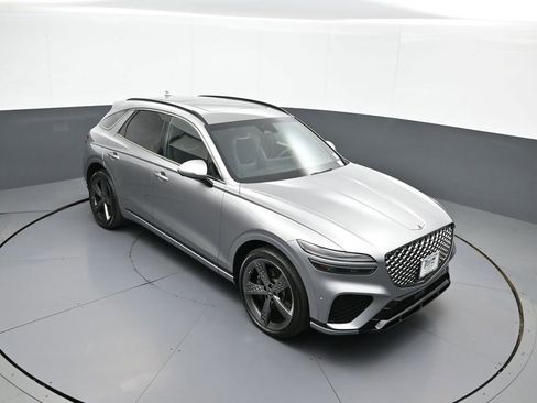 Used 2023 Genesis GV70 2.5T w/ Sport Prestige Package image 36