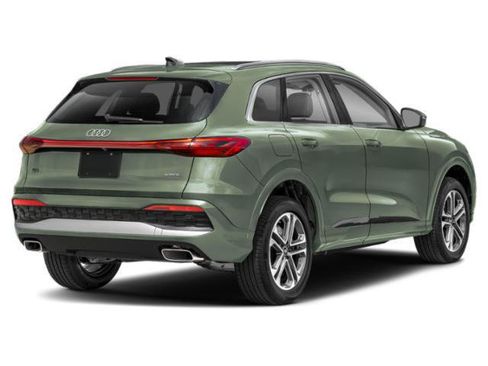 Used 2025 Audi Q5 Premium w/ Premium Plus AWD/4WD image 2