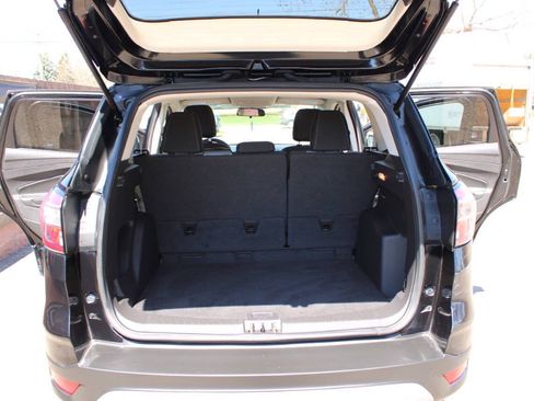 Used 2017 Ford Escape SE AWD/4WD image 16