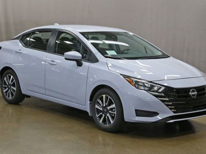 New 2025 Nissan Versa SV w/ Trunk Package