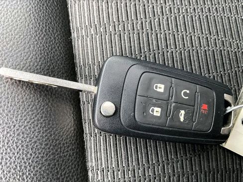 Used 2016 Chevrolet Impala LT w/ Convenience Package image 36