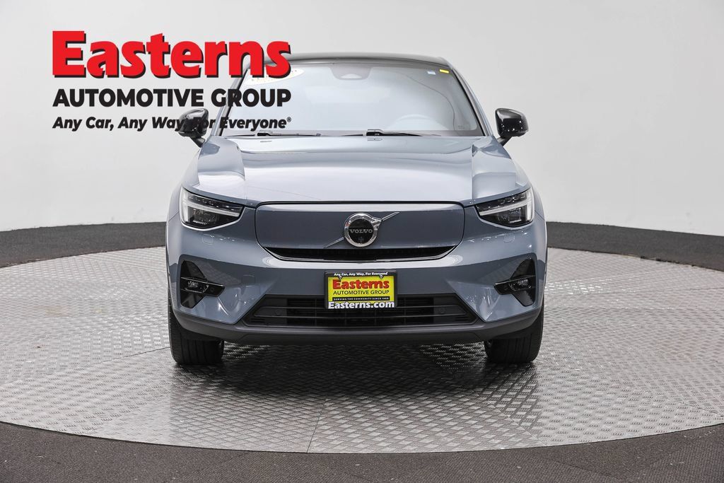 Used 2023 Volvo C40 P8 Recharge Ultimate AWD/4WD image 2